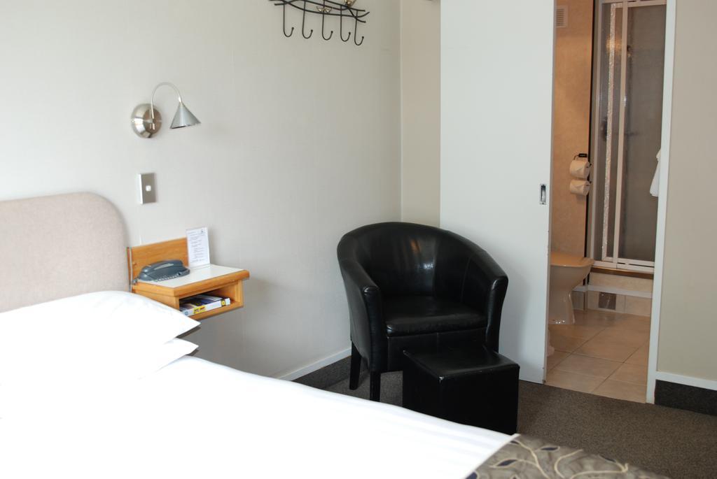 המילטון Fountain City Motor Inn מראה חיצוני תמונה