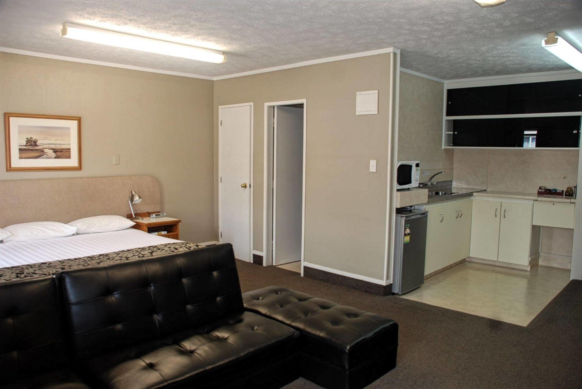 המילטון Fountain City Motor Inn מראה חיצוני תמונה